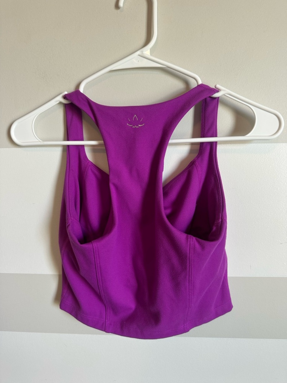 Beyond Yoga POWERBEYOND™ Intensity Racerback Cropped Tank - Picture 5 of 7